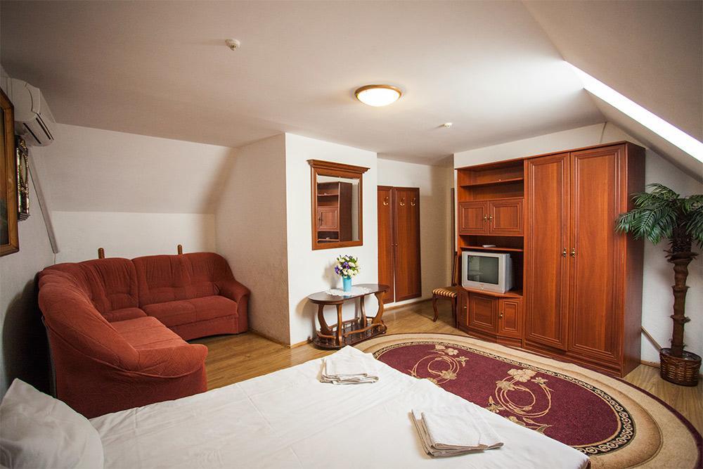 Gracia Hotel Beregszász Kültér fotó