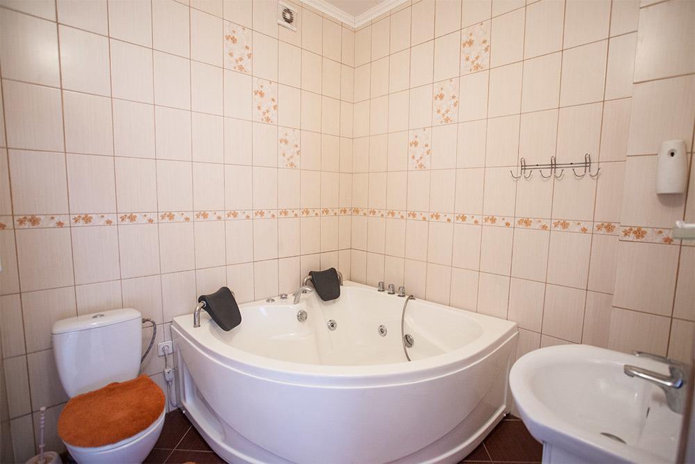Gracia Hotel Beregszász Kültér fotó