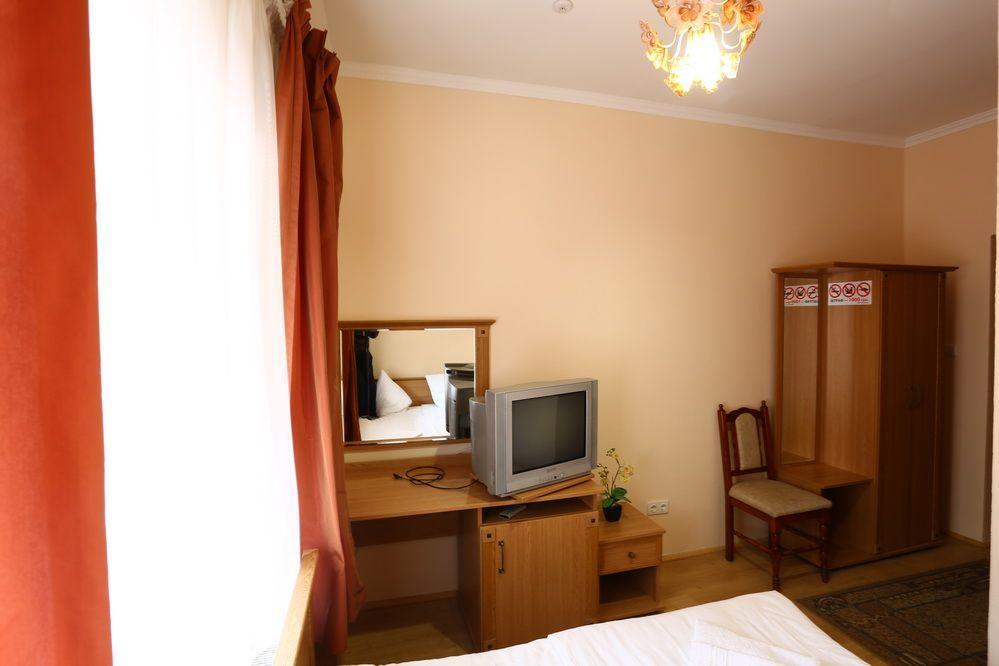 Gracia Hotel Beregszász Kültér fotó