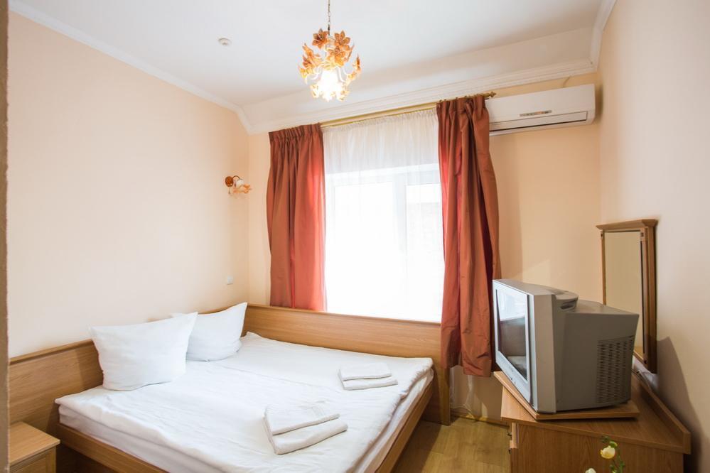 Gracia Hotel Beregszász Kültér fotó