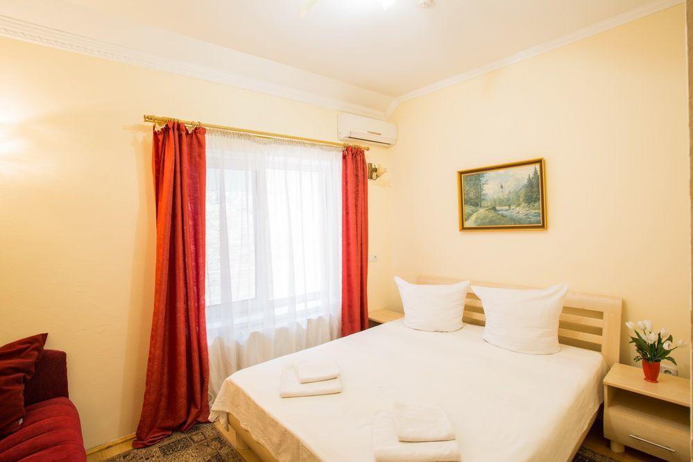 Gracia Hotel Beregszász Kültér fotó