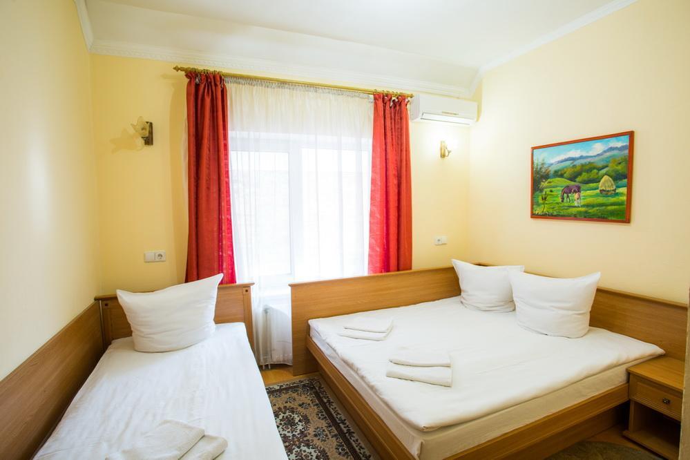 Gracia Hotel Beregszász Kültér fotó